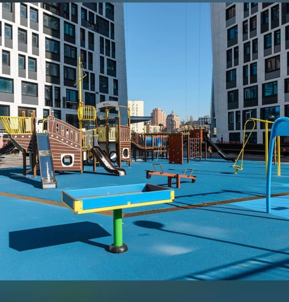 Apartment Center2: Manhattan Kpi With Parking *