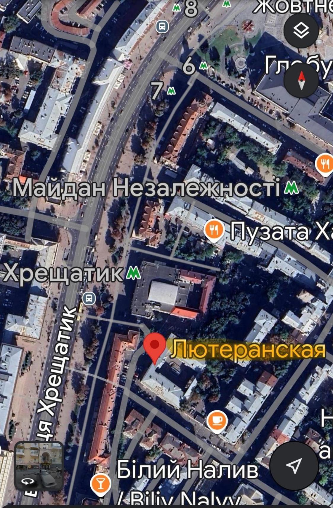Center2: Manhattan Kpi With Parking Kyiv